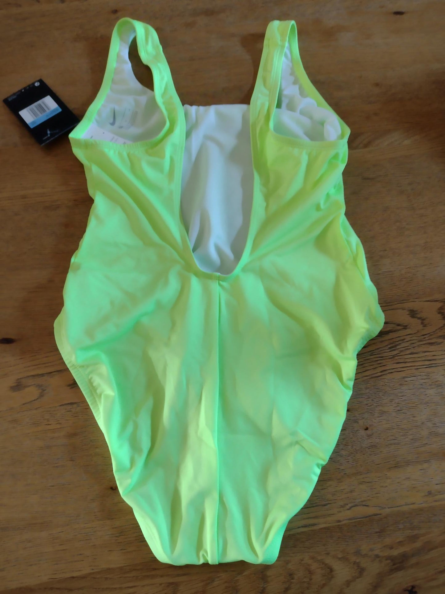 Nike - Women's Essential Scoop Back One Piece (Ghost Green)