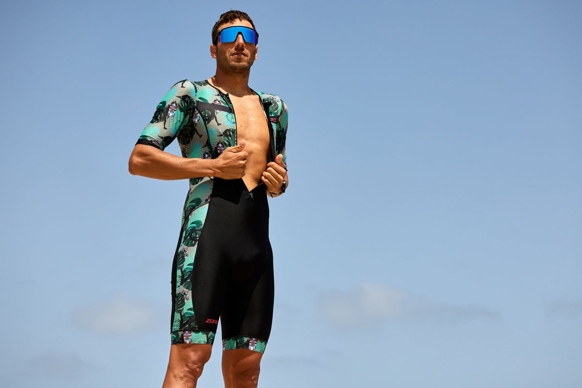 Zone3 - Men's Activate+ Momentum II Short Sleeve Trisuit - Tribal Rush