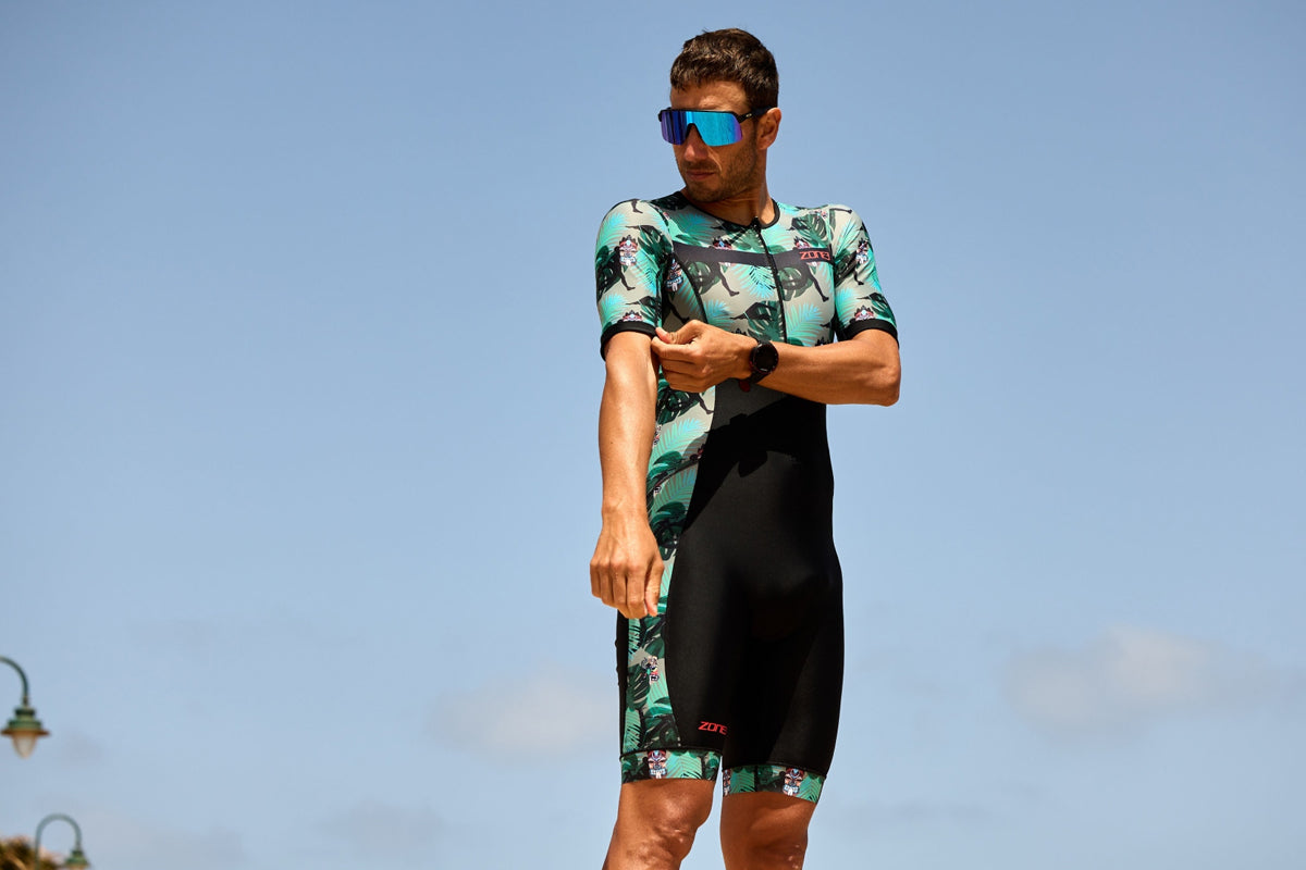 Zone3 - Men's Activate+ Momentum II Short Sleeve Trisuit - Tribal Rush