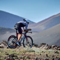 Zone3 - Men's Lava Long Distance Short Sleeve Aero Trisuit - White/Gravel