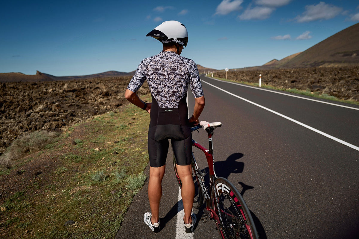 Zone3 - Men's Lava Long Distance Short Sleeve Aero Trisuit - White/Gravel