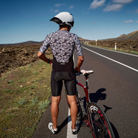 Zone3 - Men's Lava Long Distance Short Sleeve Aero Trisuit - White/Gravel
