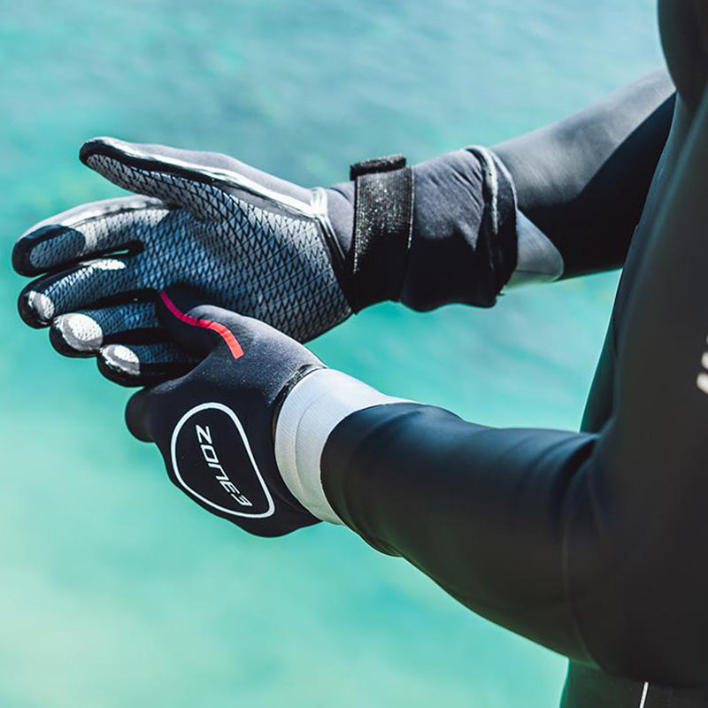 Zone3 - Neoprene Heat Tech Warmth Swim Gloves